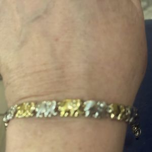 Beautiful elephant bracelet